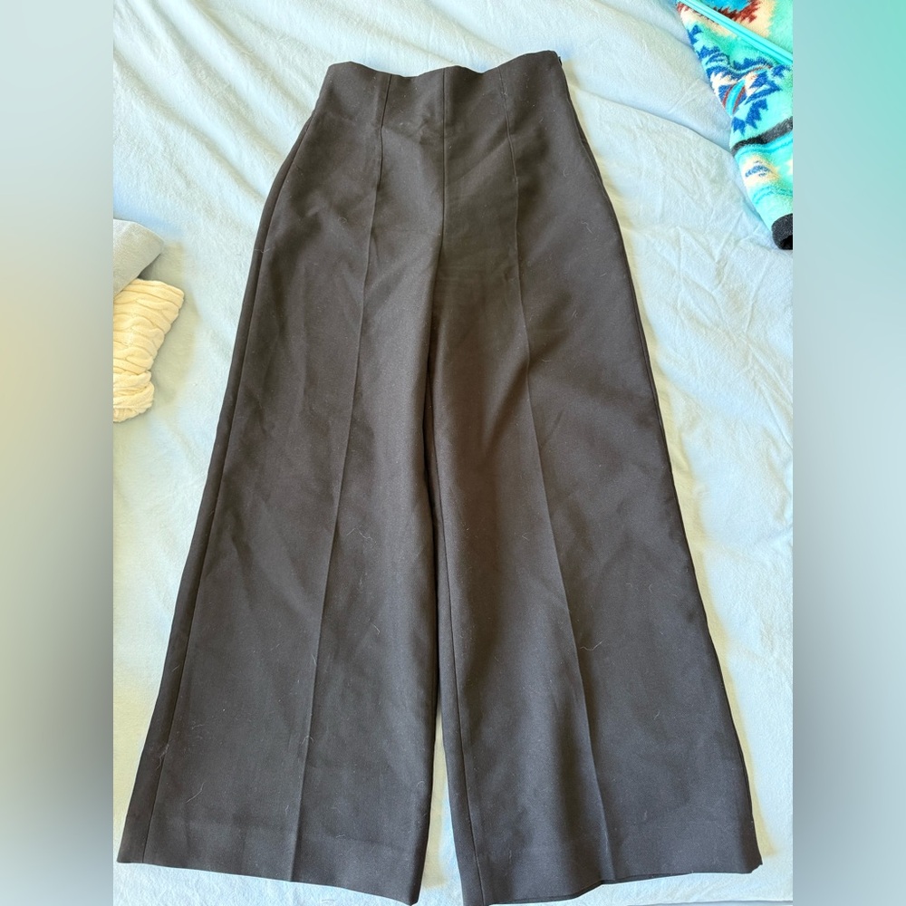 High waisted cropped slacks